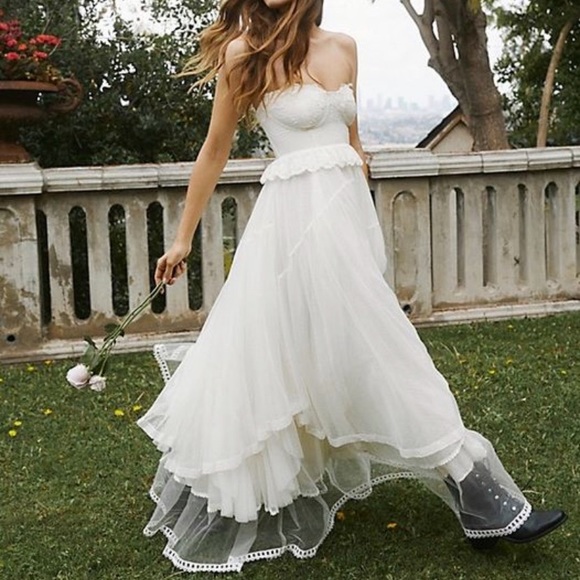 Free People Dresses & Skirts - Spell & the Gypsy Free People Zoe White Tulle Wedding Bridal Ball Gown XL BNWT